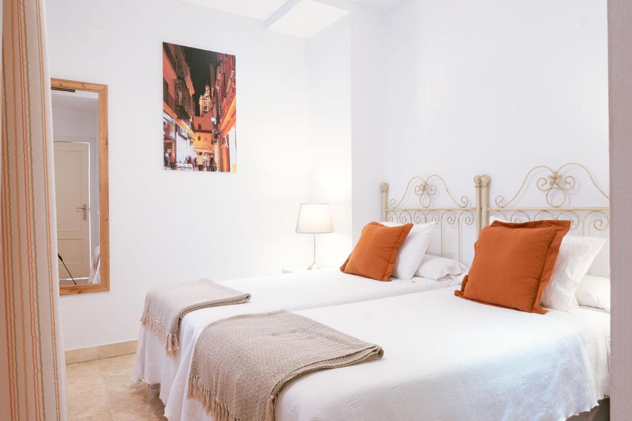 Apartamento Con Encanto En Patio Sevillano エクステリア 写真